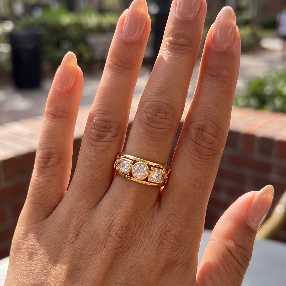 Geometric Round and Square Women's Ring, Exquisite Design